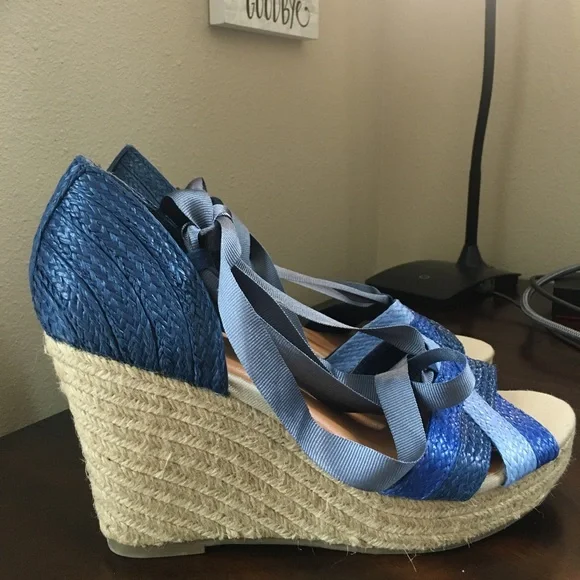 NWOT OLD NAVY Lace Up Espadrille Wedge Peep Toe Blue Sandals - Size 10 - Picture 6 of 15